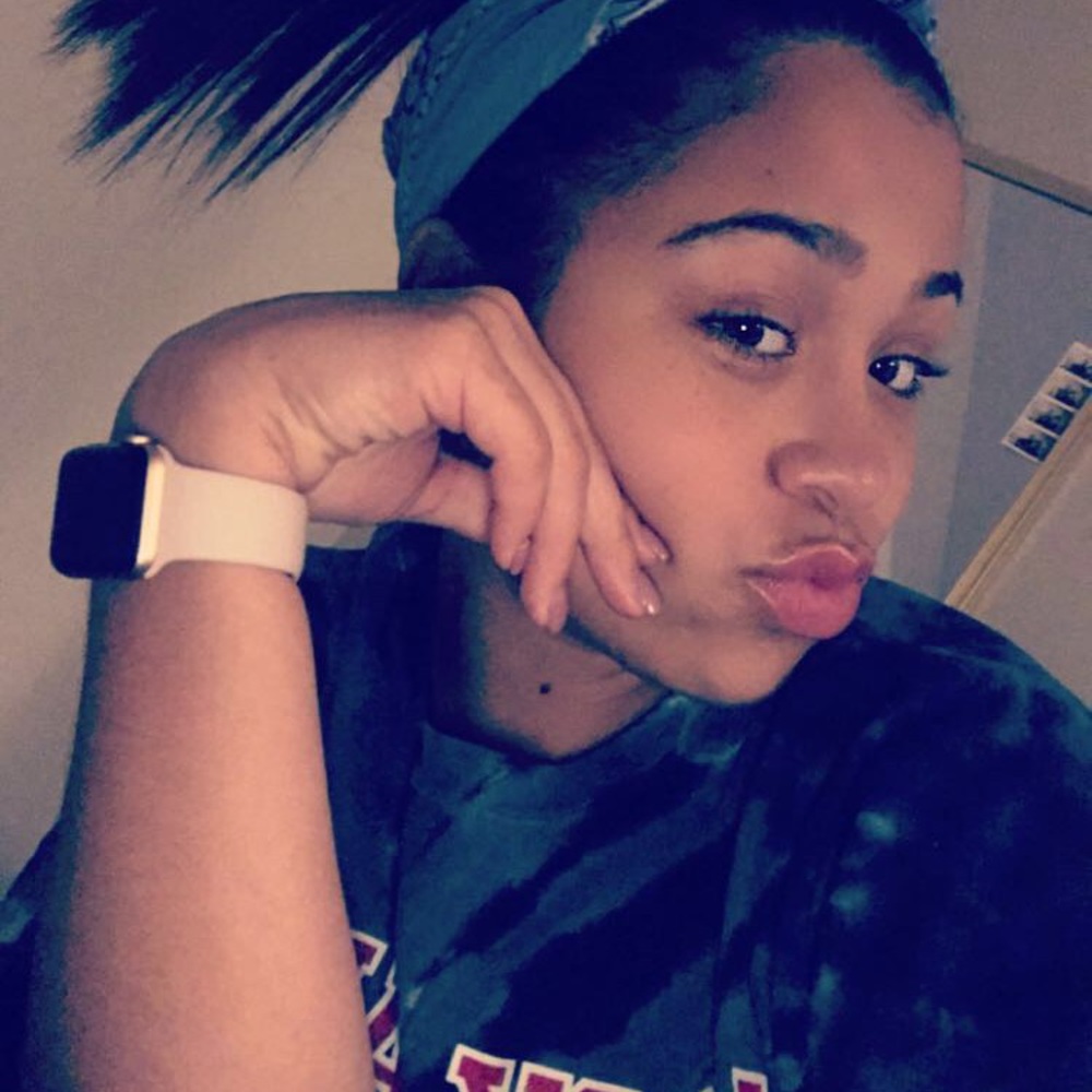 Meet your Posher, Roslyn